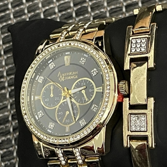 American Exchange Mens Metal Gold Watch & Bracelet Set New Gift - Picture 6 of 8